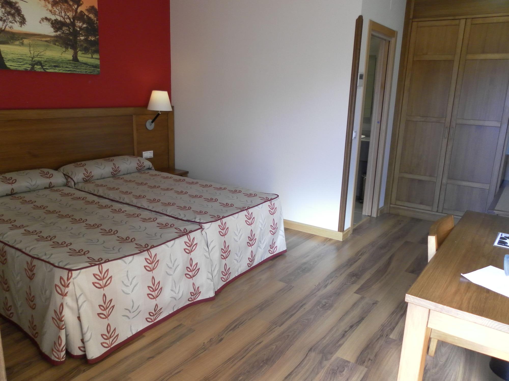 Hotel Milagros Rio Riaza Kültér fotó